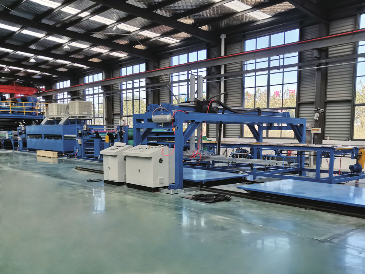 Produktionslinie für A2-Metallverbundplatten