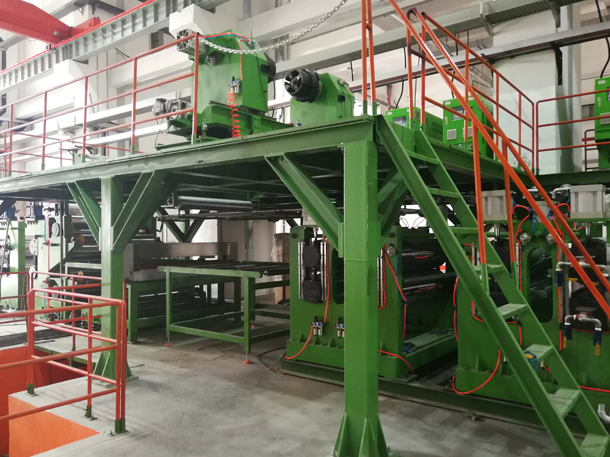 Doppelte Metallverbundlinie